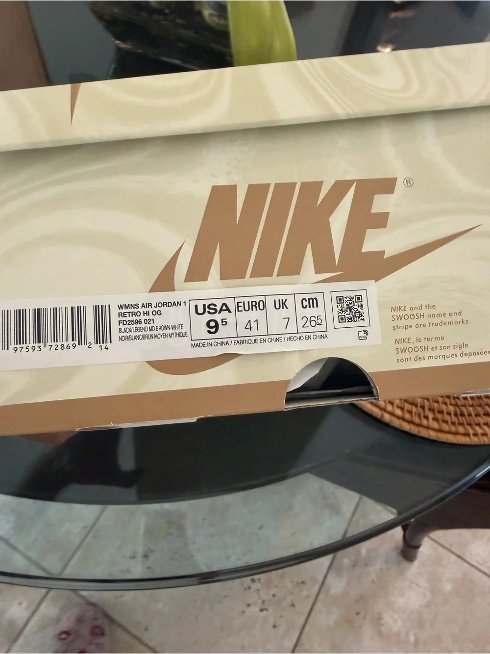 Nike Cream and Brown WMNS Air Jordan 1 Retro Shoe Box